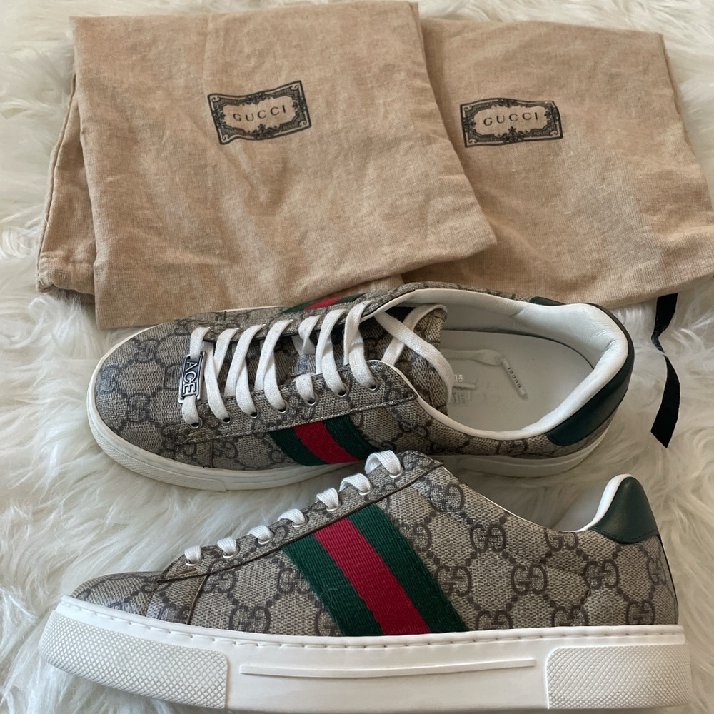 Gucci Beige Sneakers with Red and Green Accents